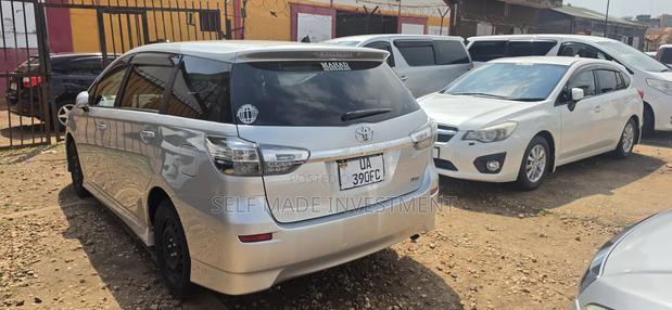 Toyota Wish 2015 Silver