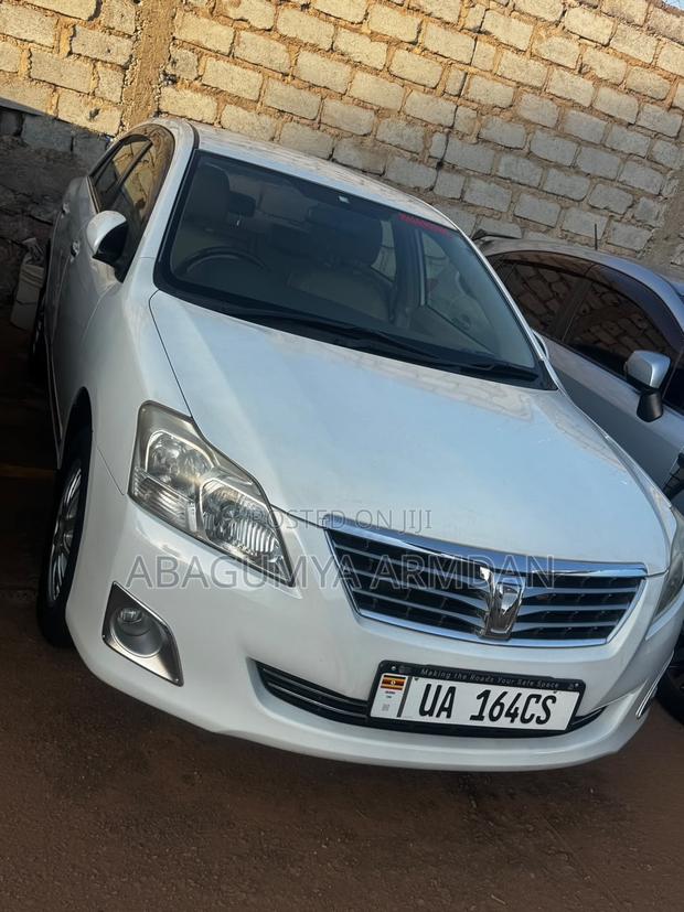Toyota Premio 1.8 AWD 2013 White