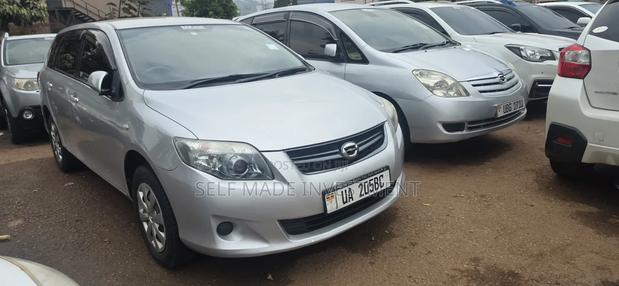 Toyota Corolla Fielder 2011 Silver