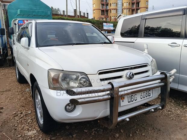Toyota Kluger 2007 White