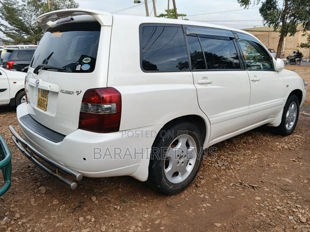 Toyota Kluger 2007 White
