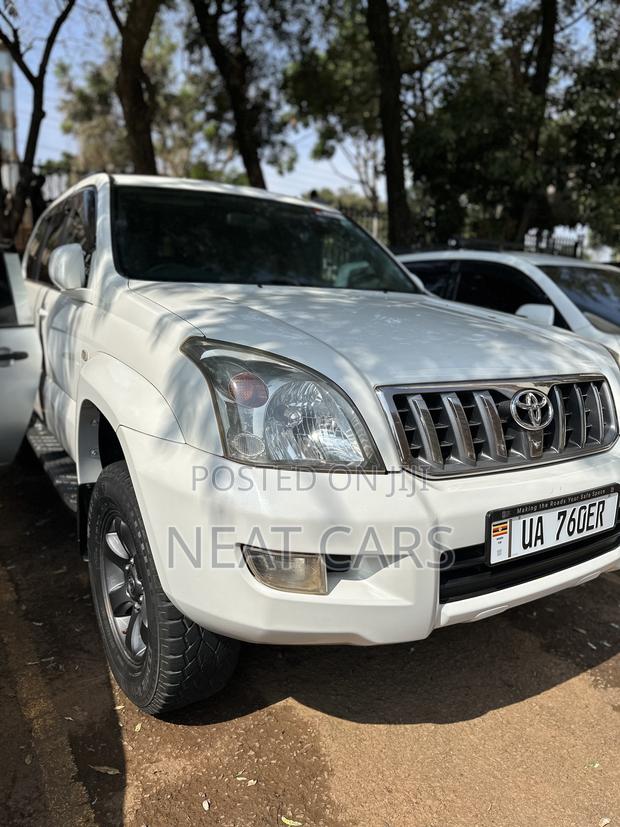 Toyota Land Cruiser Prado 2008 White