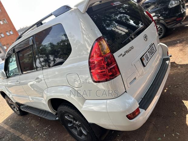 Toyota Land Cruiser Prado 2008 White