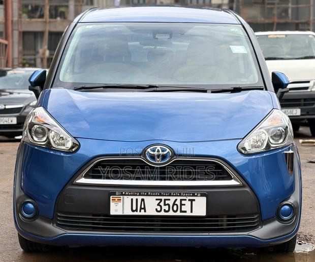 Toyota Sienta 1.5 Hybrid FWD (6-seater) 2016 Blue