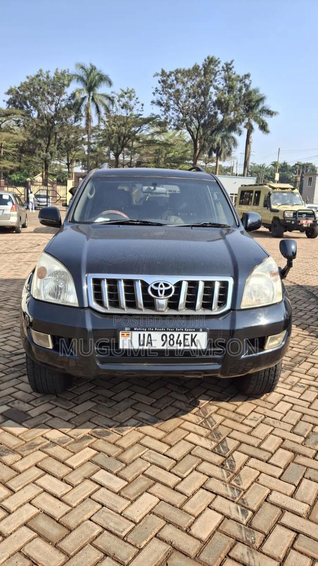 Toyota Land Cruiser Prado 2006 Black