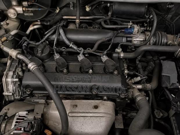 Nissan Serena 2000 Beige