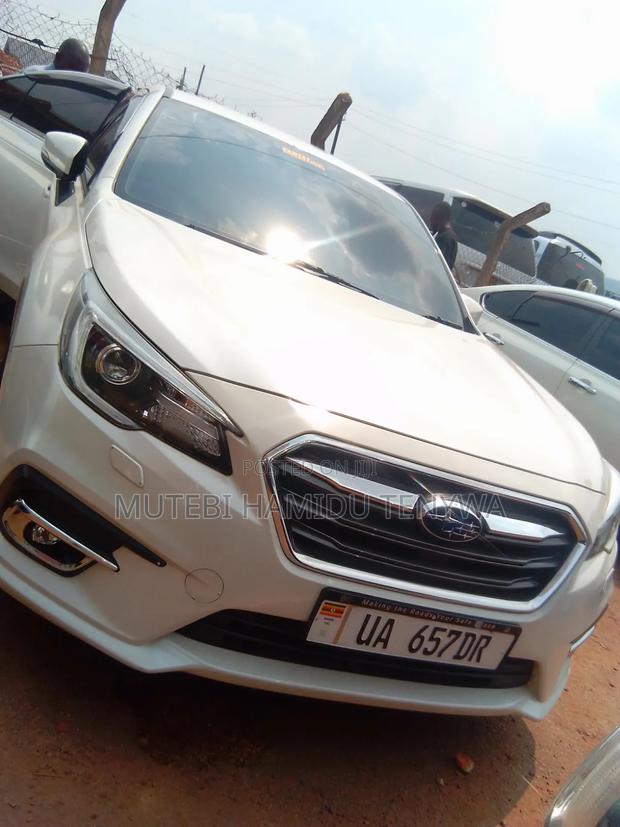 Subaru Legacy 2018 White
