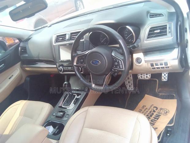 Subaru Legacy 2018 White