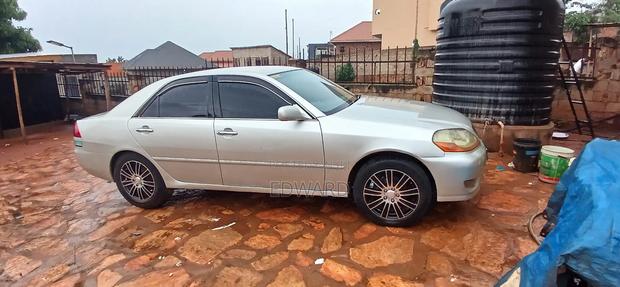 Toyota Mark II 2003 Silver