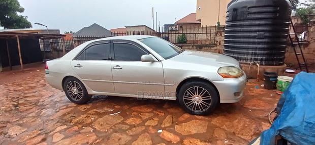 Toyota Mark II 2003 Silver