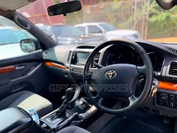 Toyota Land Cruiser Prado 2008 Black