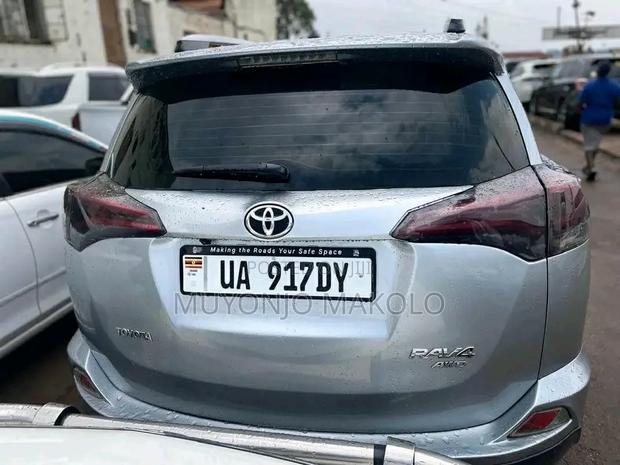 Toyota RAV4 2015 Silver