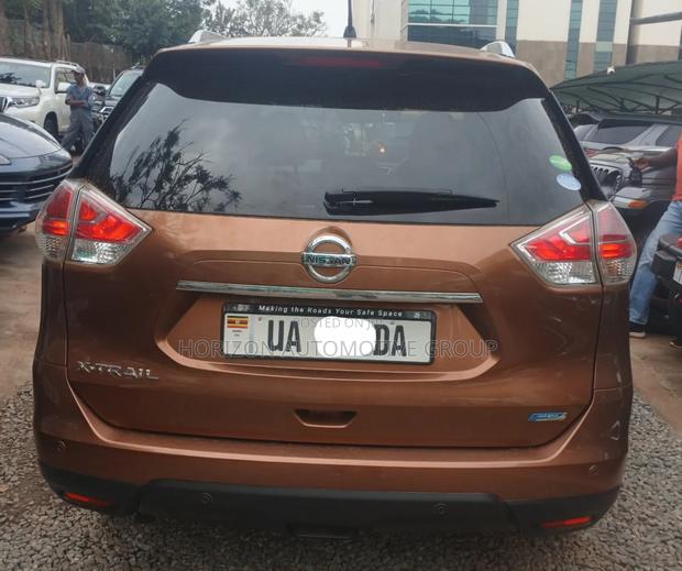 Nissan X-Trail 2016 Brown