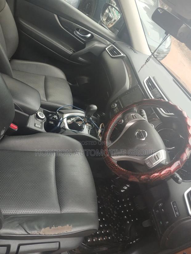Nissan X-Trail 2016 Brown