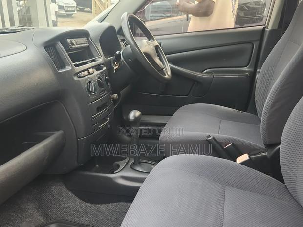 Toyota Probox 2008 Silver