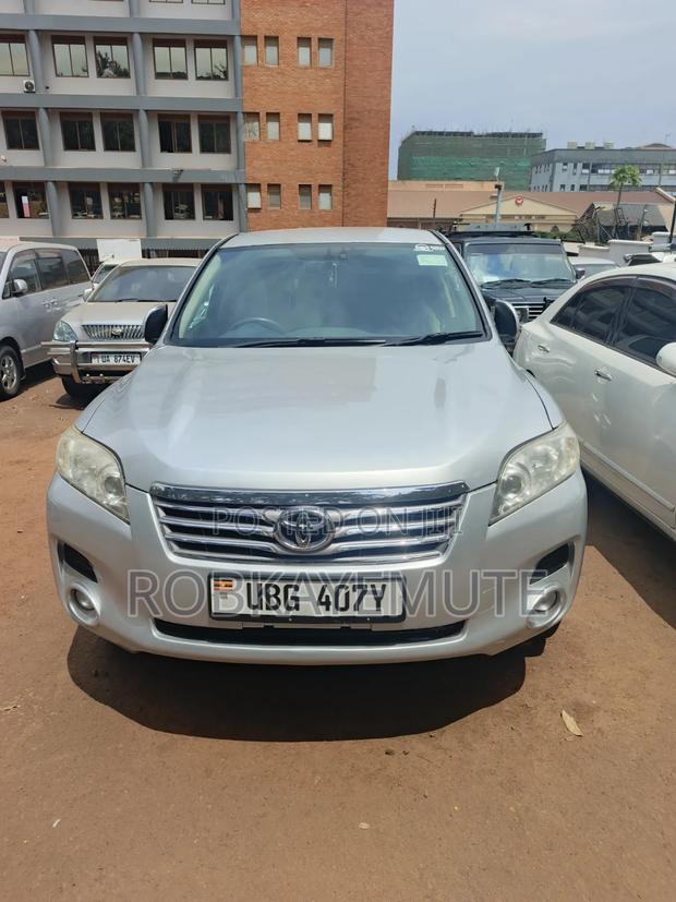 Toyota Vanguard 2008 Silver