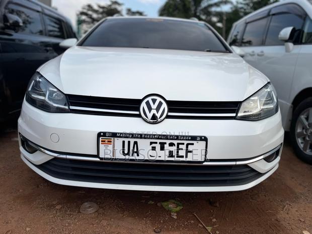 Volkswagen Golf 2017 White
