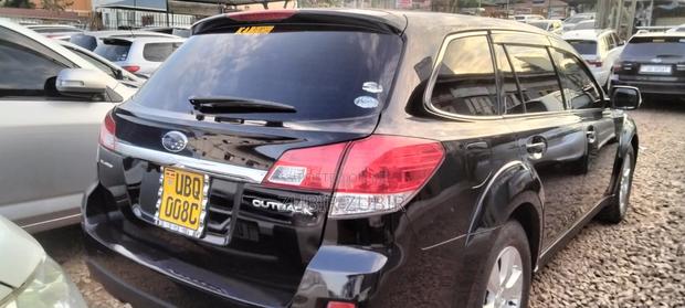 Subaru Legacy 2010 Black