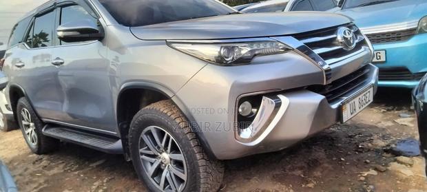 Toyota Fortuner 2015 Silver
