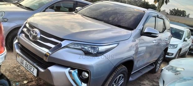 Toyota Fortuner 2015 Silver