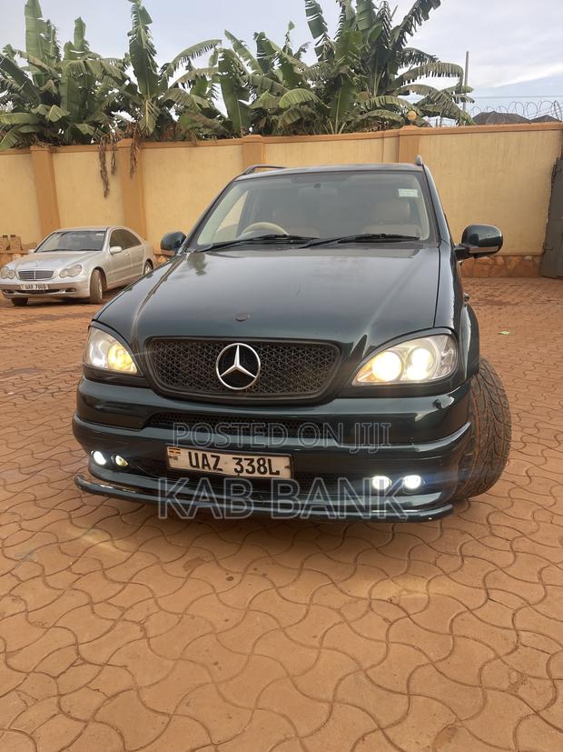 Mercedes-Benz M Class 2000 Green