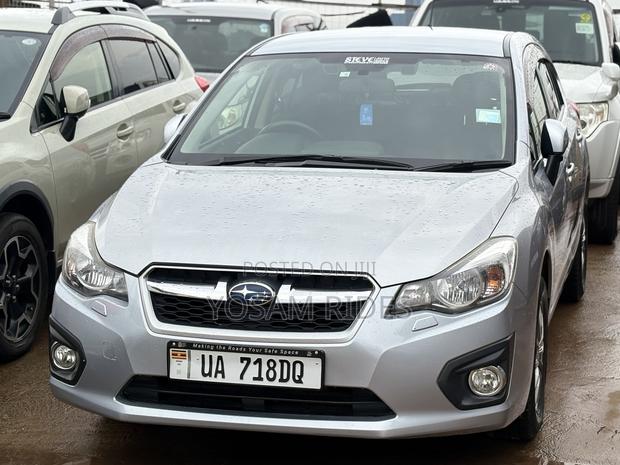 Subaru Impreza 2.0i 5-dr 2013 Silver