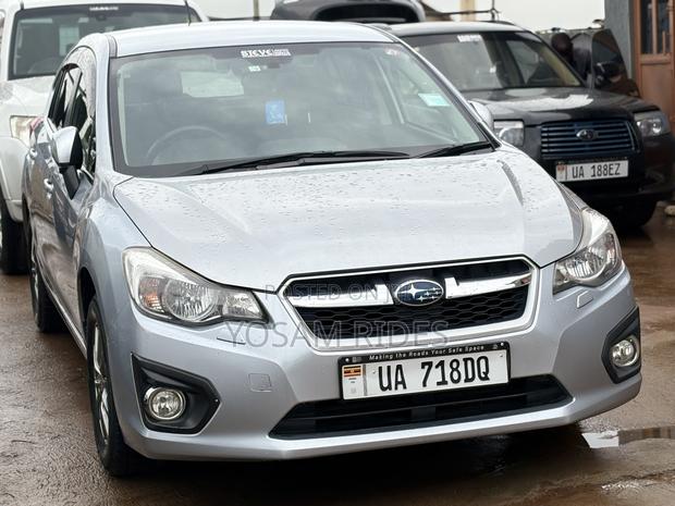 Subaru Impreza 2.0i 5-dr 2013 Silver