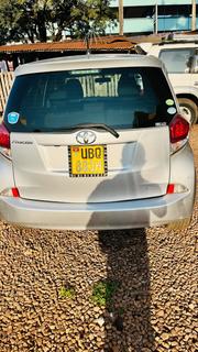 Toyota Ractis 1.5 FWD 2015 Silver for sale