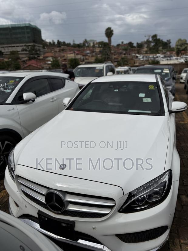 Mercedes-Benz C200 2017 White