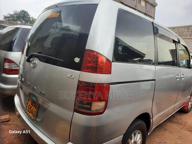 Toyota Noah 2007 Silver