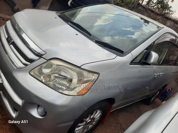 Toyota Noah 2007 Silver