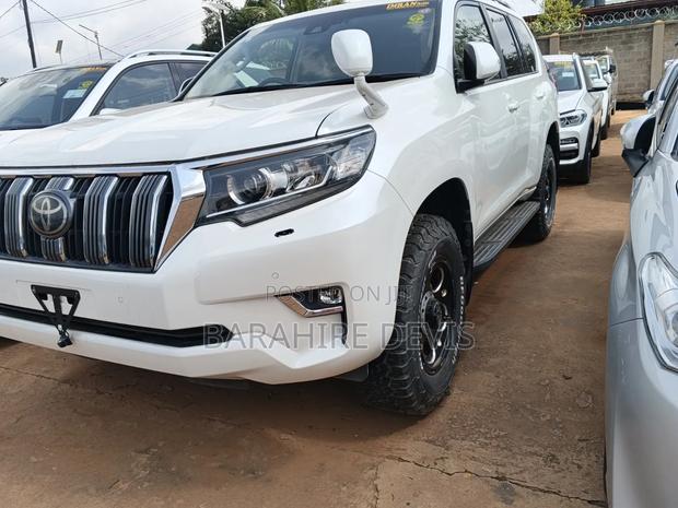 Toyota Land Cruiser Prado 2019 Silver