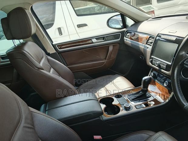 Volkswagen Touareg 2018 White