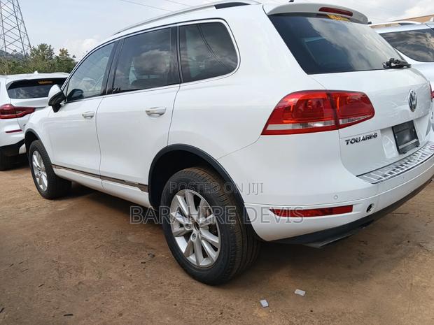 Volkswagen Touareg 2018 White