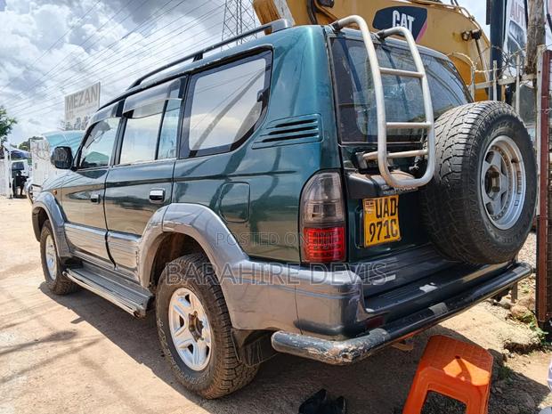 Toyota Land Cruiser Prado 1999 Green