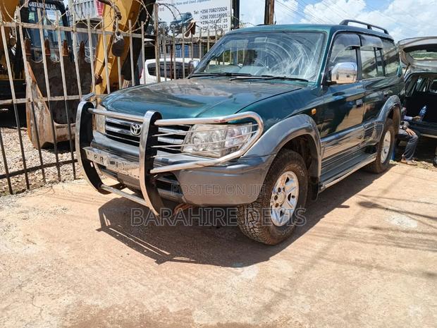 Toyota Land Cruiser Prado 1999 Green