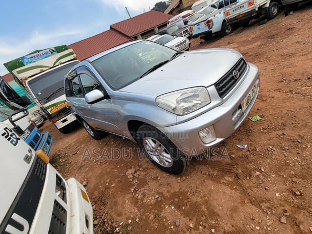 Toyota RAV4 2004 Silver