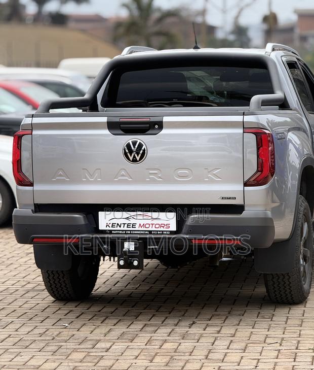 Volkswagen Amarok 2025 Gray