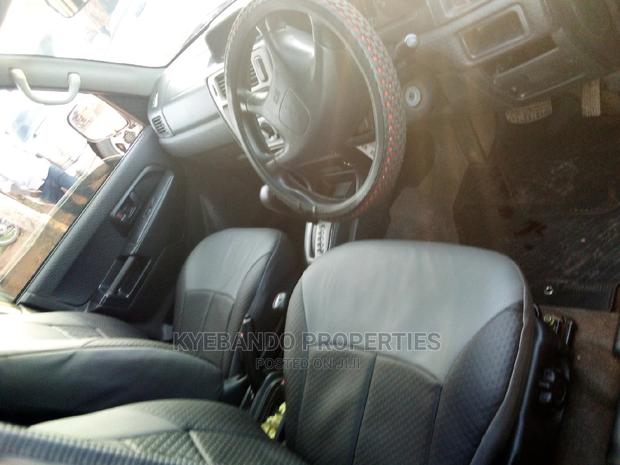 Mitsubishi Pajero 2002 Gray