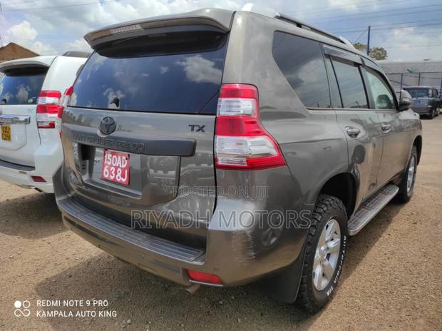 Toyota Land Cruiser Prado 2.7 2017 Brown