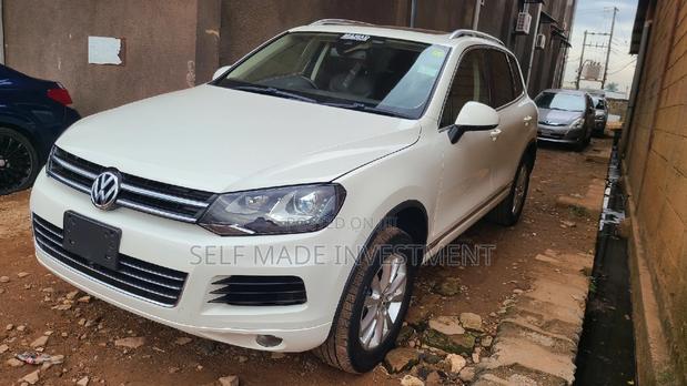 Volkswagen Touareg 2012 White