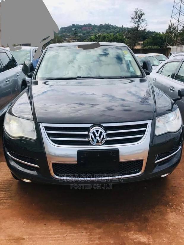 Volkswagen Touareg 2008 Gray
