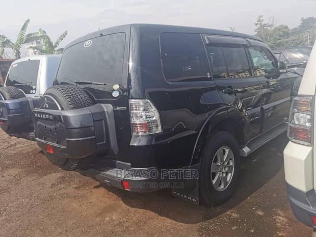 Mitsubishi Pajero 2008 Gray