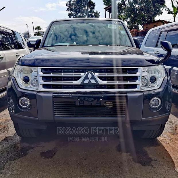 Mitsubishi Pajero 2008 Gray