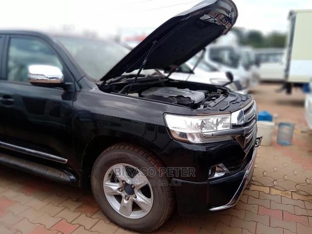 Toyota Land Cruiser 2017 Black