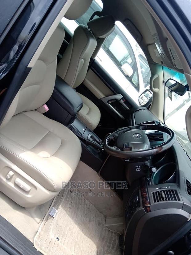 Toyota Land Cruiser 2017 Black
