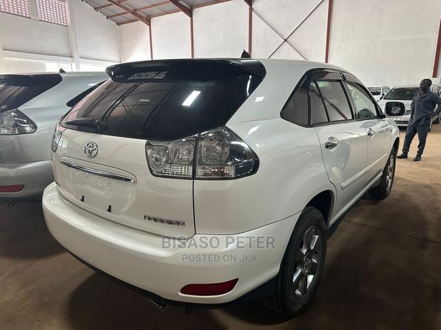 Toyota Harrier 2008 White