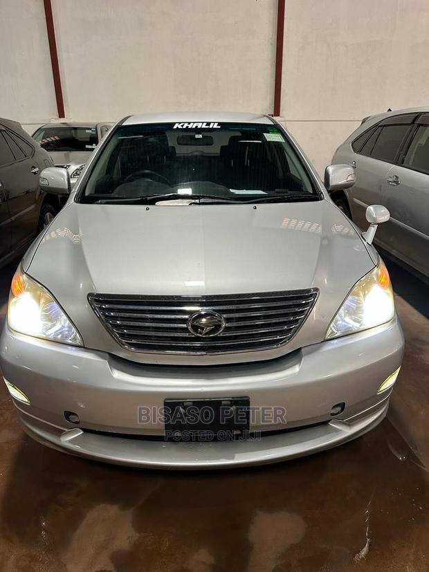Toyota Harrier 2008