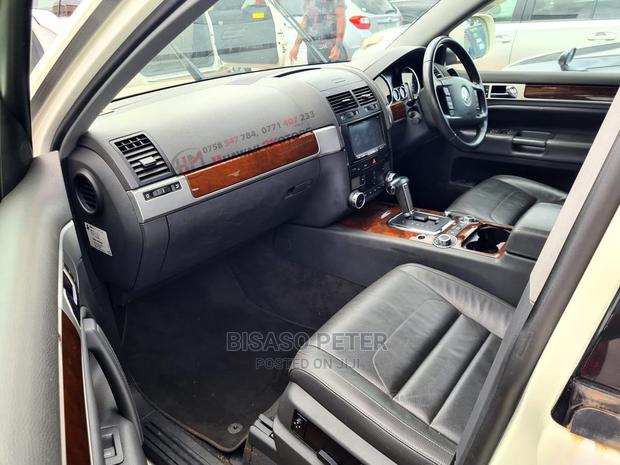 Volkswagen Touareg 2008 White