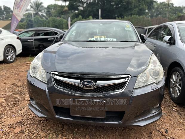 Subaru Legacy 2013 Silver